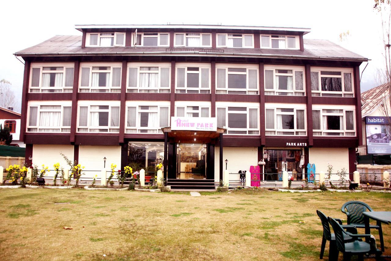 Hotel New Park At Dal Lake Srīnagar Esterno foto