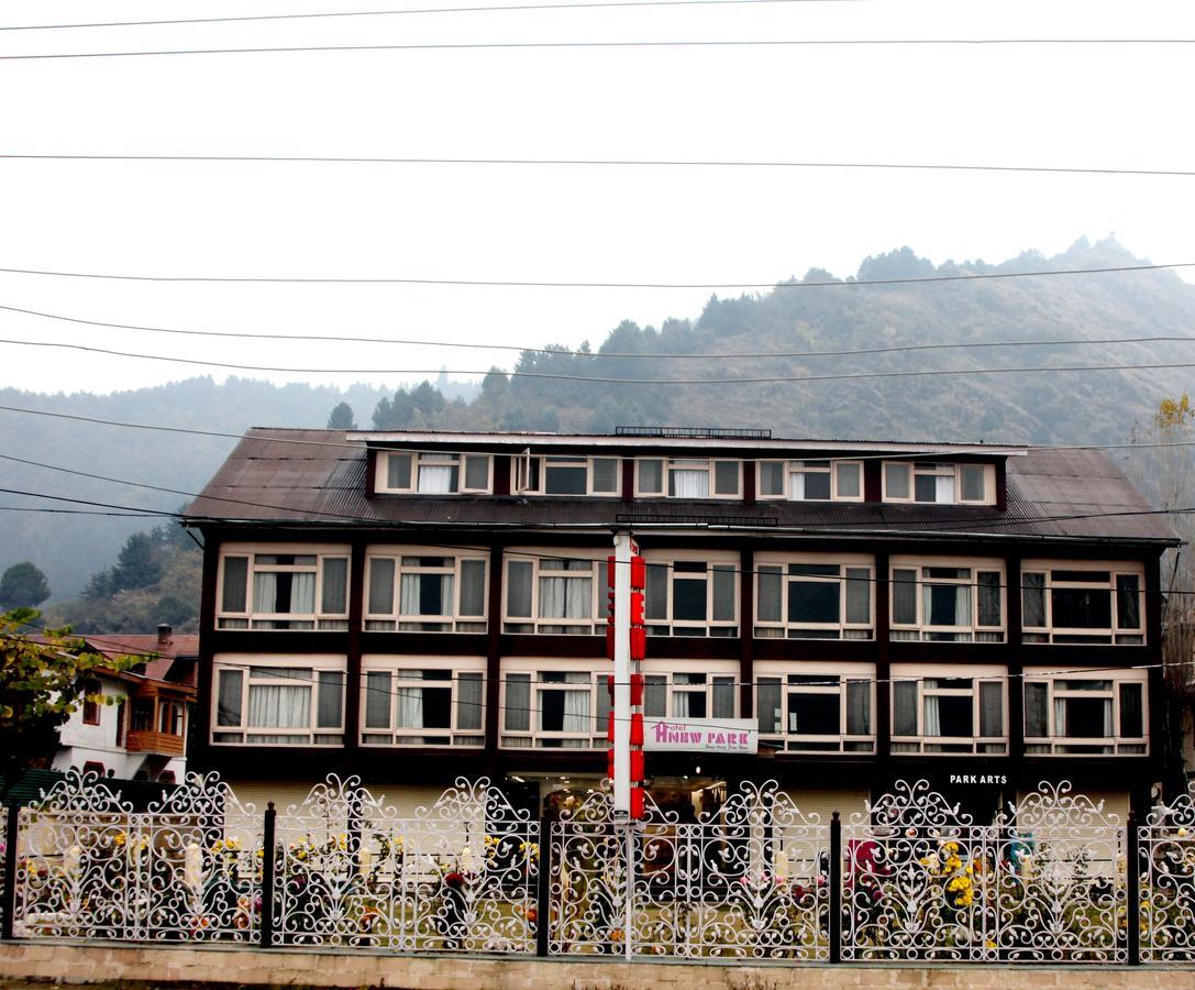 Hotel New Park At Dal Lake Srīnagar Esterno foto
